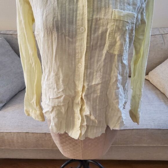 Socialite Raw Hem Shirt sz XS in Yellow - Picture 7 of 13